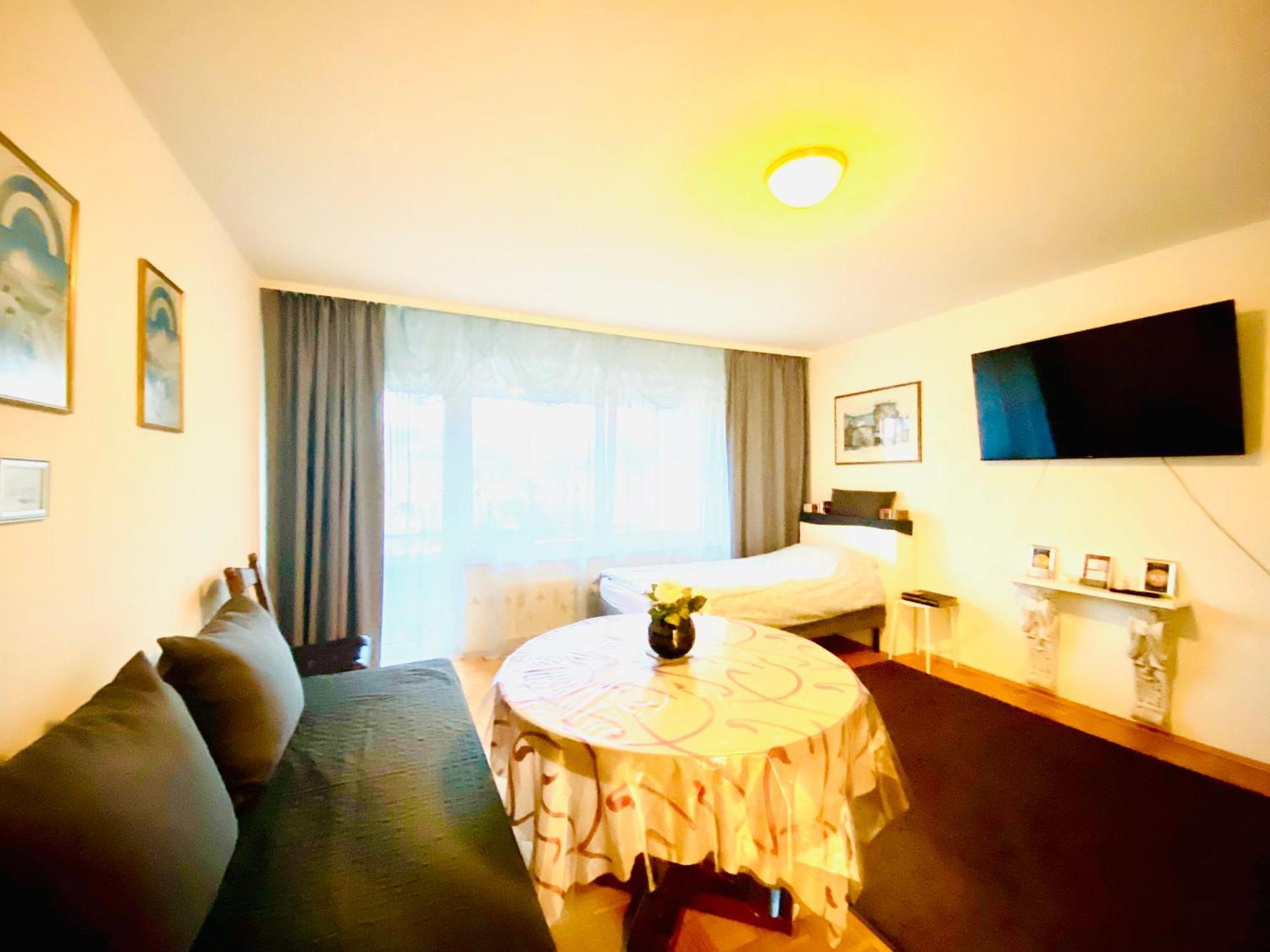 Welcome To Messe!-Two-Bedroom Apartment&Balcony Hannover Luaran gambar